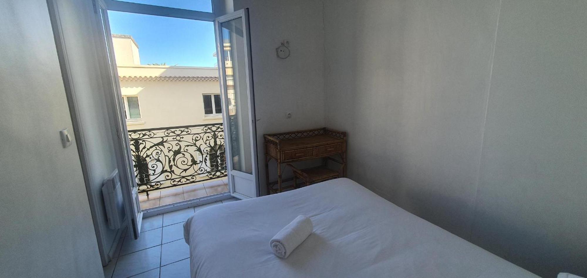 Hotel L'Oustaou Le Lavandou Exteriér fotografie
