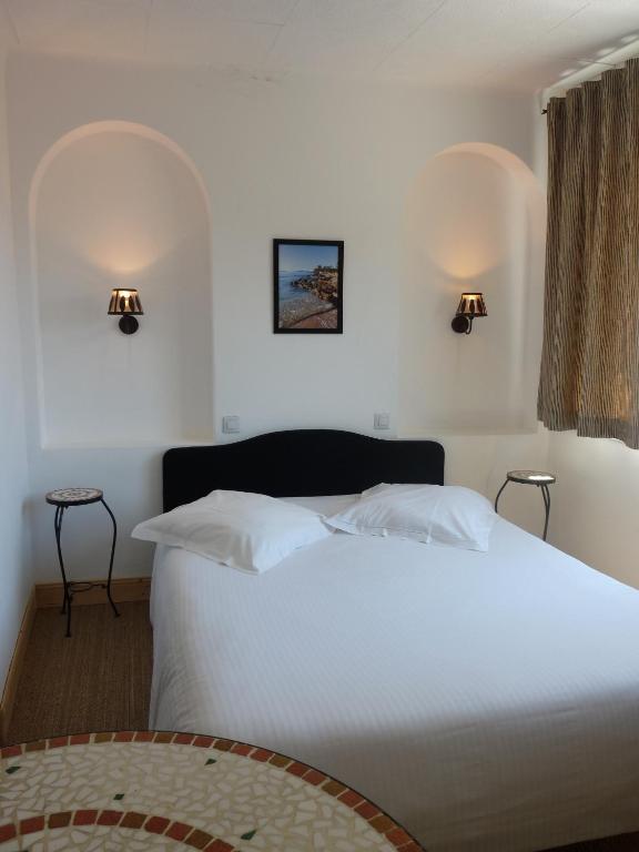 Hotel L'Oustaou Le Lavandou Exteriér fotografie